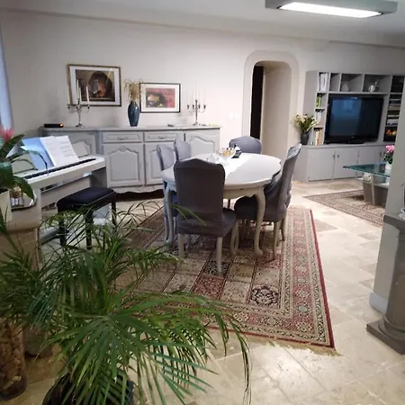 Au Fil De L'eau Pensionat 3*